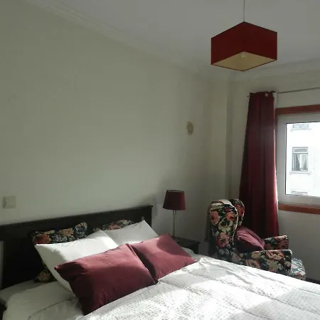 Luxury Lisbon Apartment T2-3