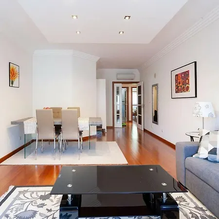 Luxury Lisbon Apartment T2-3